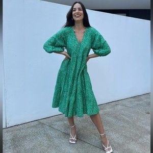 SHEIKE Clover Fields Green Floral Puff Sleeve Tiered Midi Dress NWT